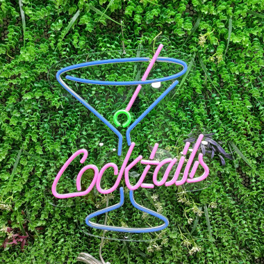 Cartel Neón LED Cocktails
