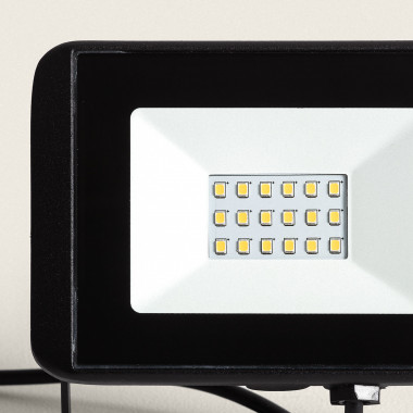 Producto de Foco Proyector LED 8W con Pincho EasyFit 12V